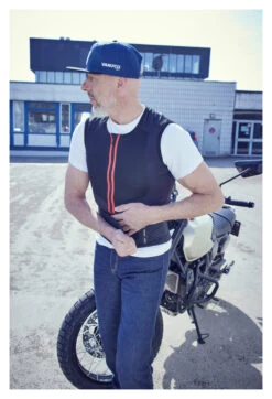 Super Shield Protector Vest -Motorcycle Riding Protection 33.a0.e6.208981SuperShieldProtektorenwesteInfluencer2214