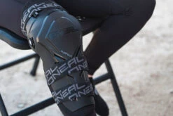 O'Neal ONEAL PUMPGUN MX KNEE 7 O'Neal ONEAL PUMPGUN MX KNEE -Motorcycle Riding Protection a4.b5.d5.D4ONealPumpgunMXschwarz2001907932019